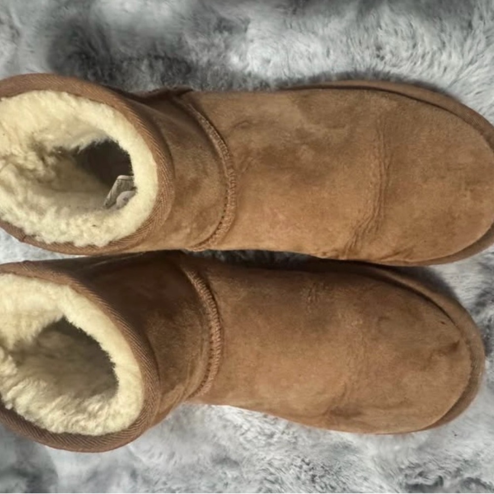 UGG Classic Tan Suede Boots